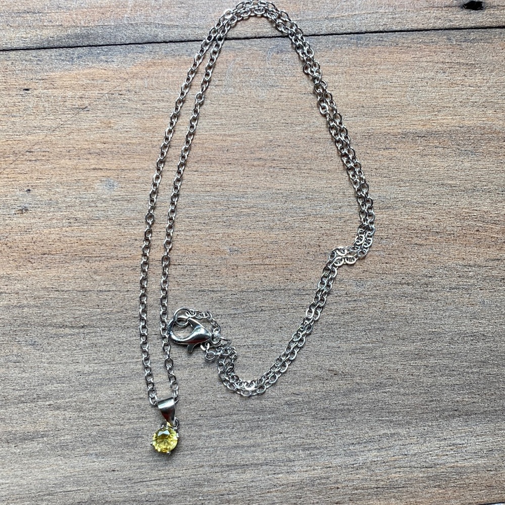 Citron colored necklace November birthstone
